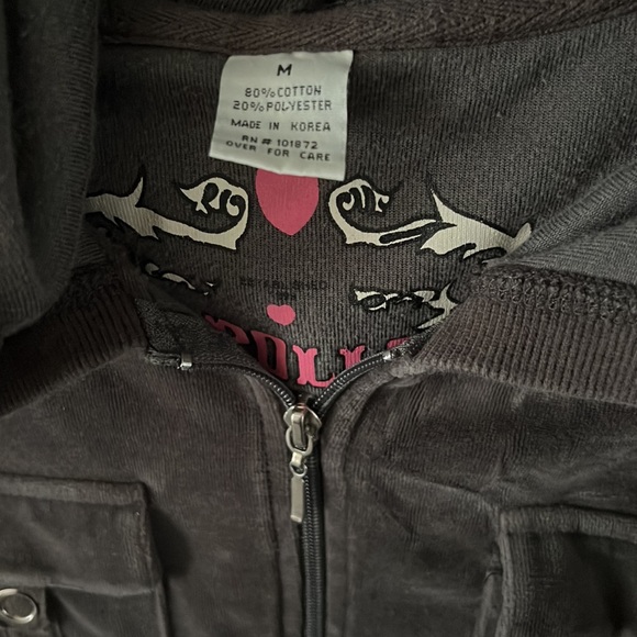 Top - Picture 3 of 9